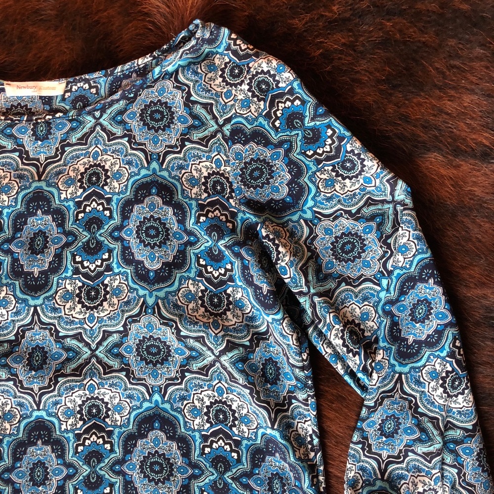 Blue patterned blouse - Picture 2 of 3